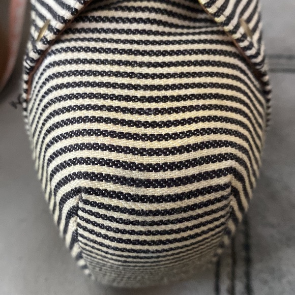 Havana Last Jeffrey Campbell Lita Navy White Striped Platform Heels💙🤍💙 - Picture 6 of 12